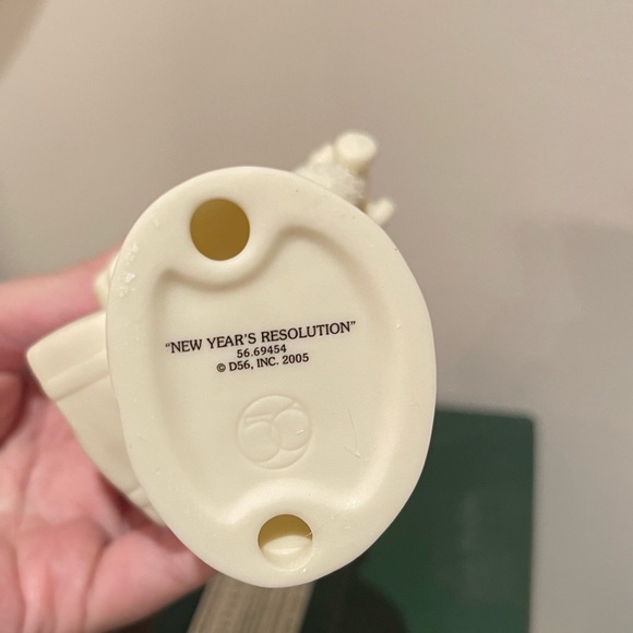 Snowbabies 2005 New Years Resolution - Picture 6 of 6